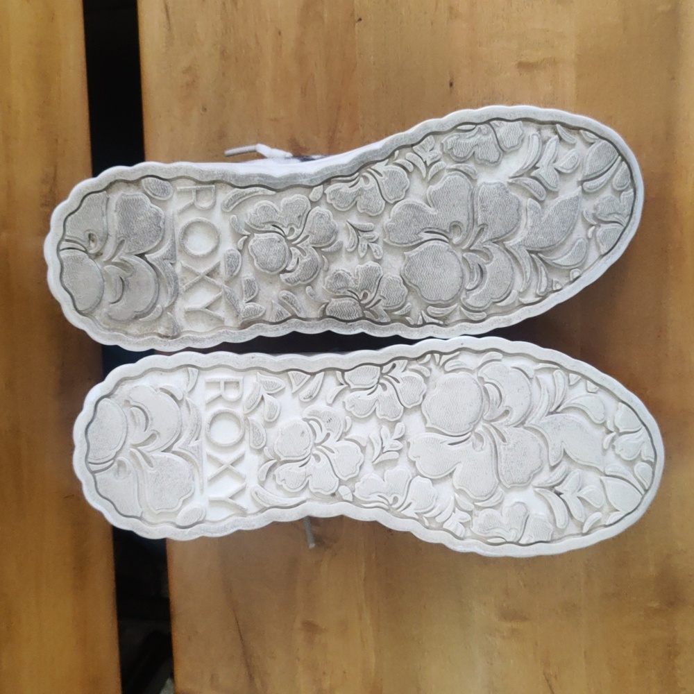 Roxy Surf Sheilahh Gray And White Platform Shoes Size 9 - Picture 9 of 16